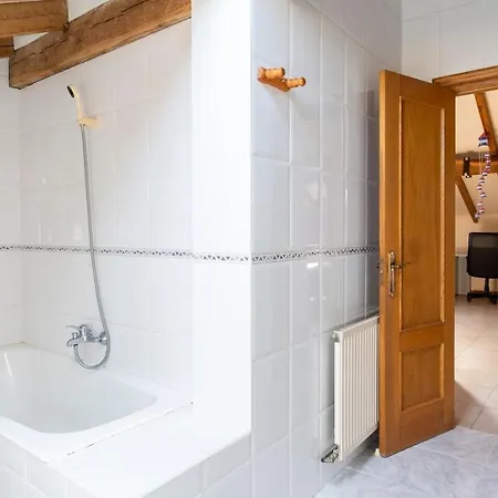 Casa Con Jardin En Gama