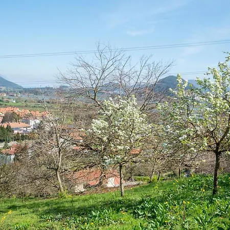Casa Con Jardin En Gama Bárcena de Cicero
