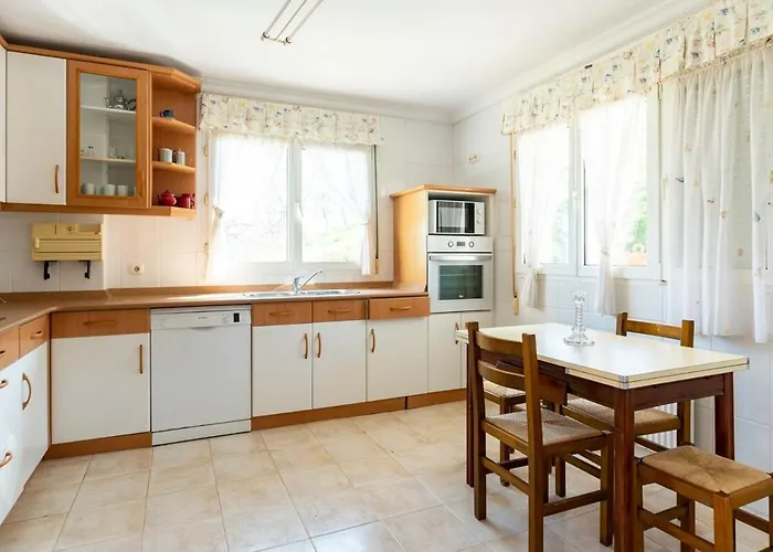 Casa Con Jardin En Gama Casa vacanze Bárcena de Cicero