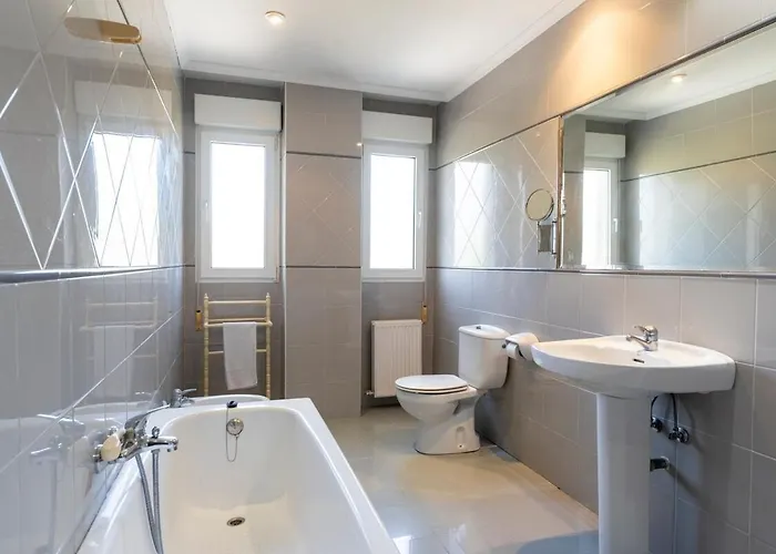 Casa Con Jardin En Gama *