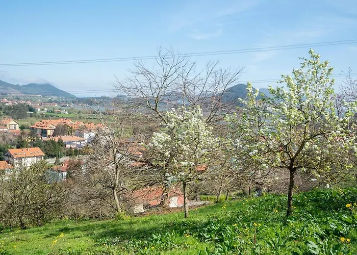 Casa Con Jardin En Gama Bárcena de Cicero
