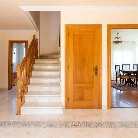 Casa Con Jardin En Gama * Bárcena de Cicero