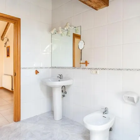 Vakantiehuis Casa Con Jardin En Gama *