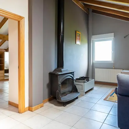 Casa Con Jardin En Gama Vakantiehuis Bárcena de Cicero