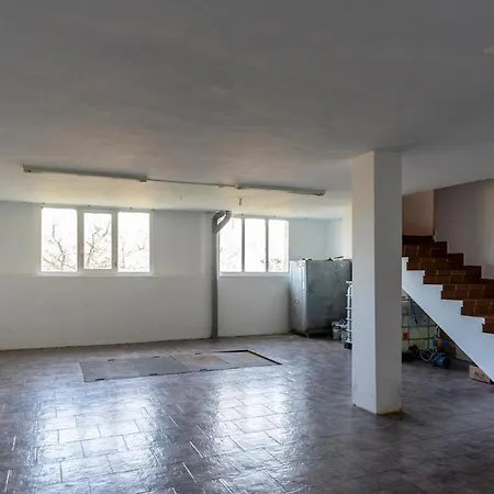 Casa Con Jardin En Gama Bárcena de Cicero