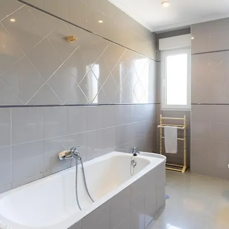 Casa Con Jardin En Gama Bárcena de Cicero