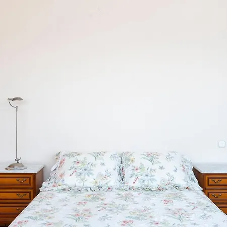 Vakantiehuis Casa Con Jardin En Gama *