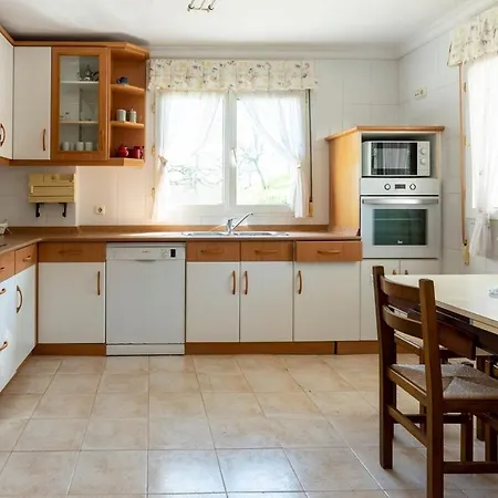 Casa Con Jardin En Gama Vakantiehuis *