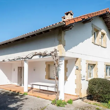 Casa Con Jardin En Gama