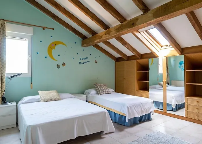 Casa Con Jardin En Gama * Bárcena de Cicero