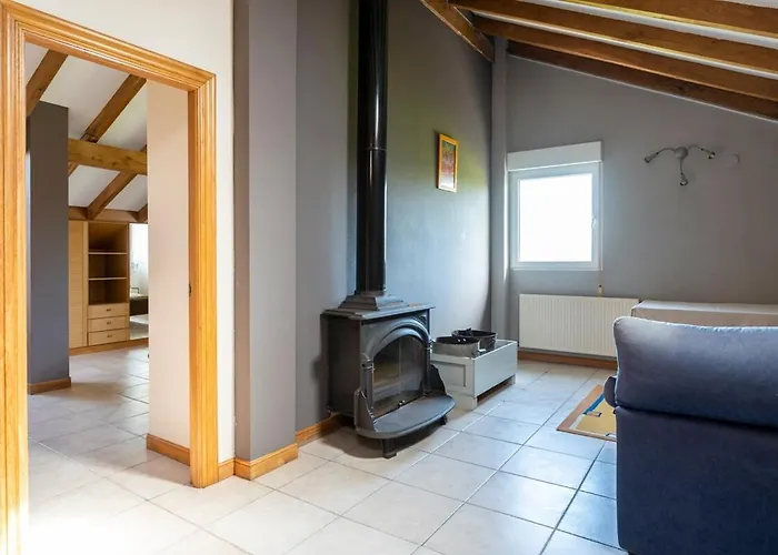 Casa Con Jardin En Gama Semesterbostad Bárcena de Cicero